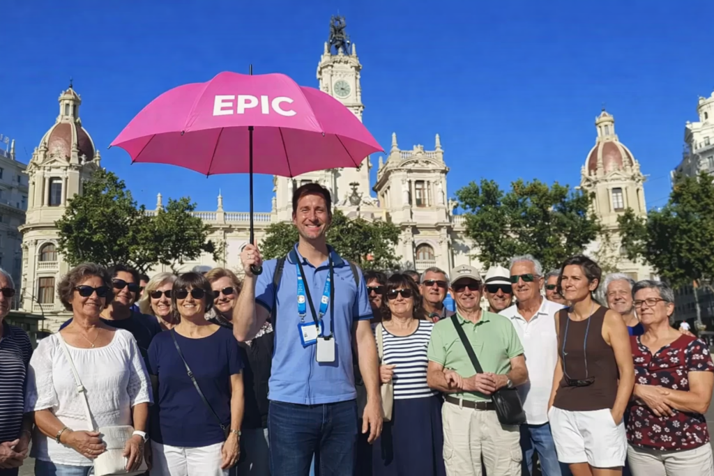 Visit Valencia guided tours guía turIstico oficial paraguas rosa Valencia Visitas guiadas valencia turismo Comunidad Valenciana